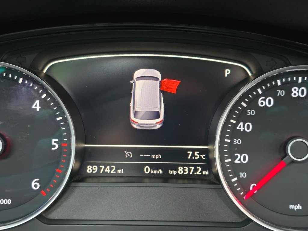 Used Volkswagen Touareg 2015 for sale - 77608954: Photo 29