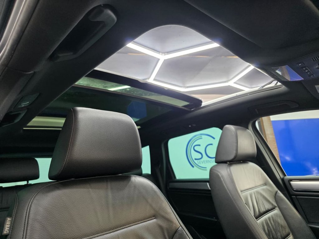 Used Volkswagen Touareg 2015 for sale - 77608954: Photo 31