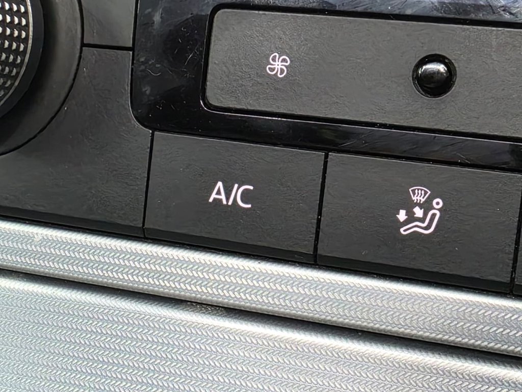 Used Volkswagen Touareg 2015 for sale - 77608954: Photo 33