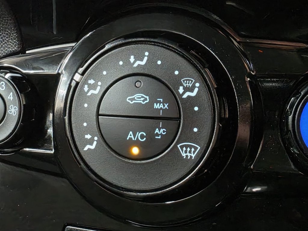 Used Ford Fiesta 2014 for sale - 76642882: Photo 30