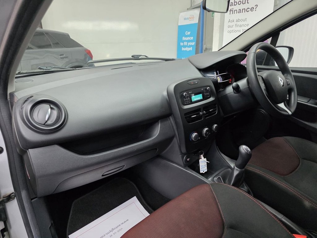 Used Renault Clio 2016 for sale - 77355676: Photo 19