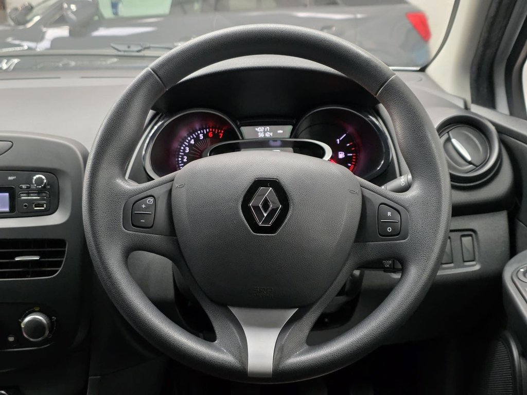 Used Renault Clio 2016 for sale - 77355676: Photo 26