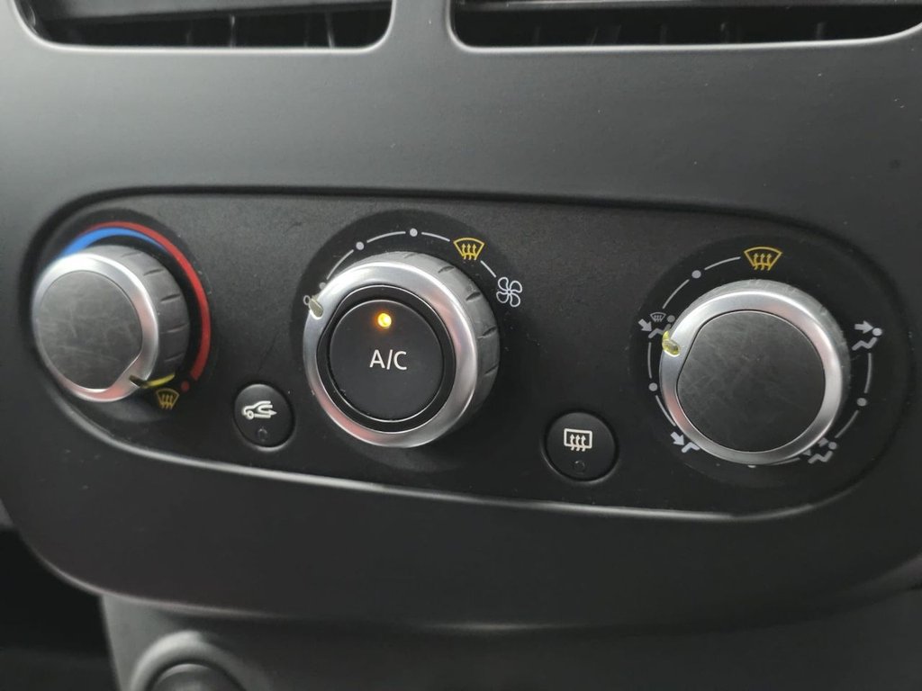 Used Renault Clio 2016 for sale - 77355676: Photo 29