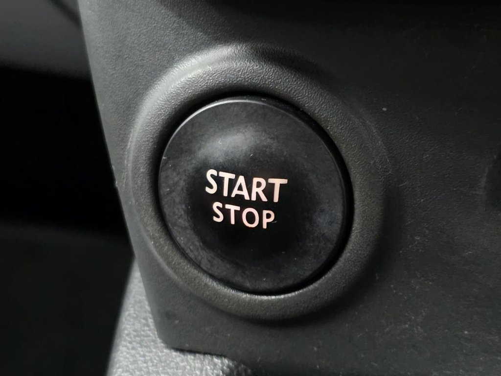 Used Renault Clio 2016 for sale - 77355676: Photo 35