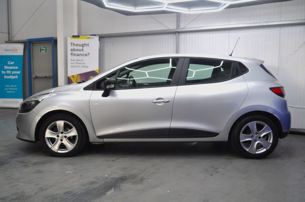 Used Renault Clio 2016 for sale - 77355676: Photo 9