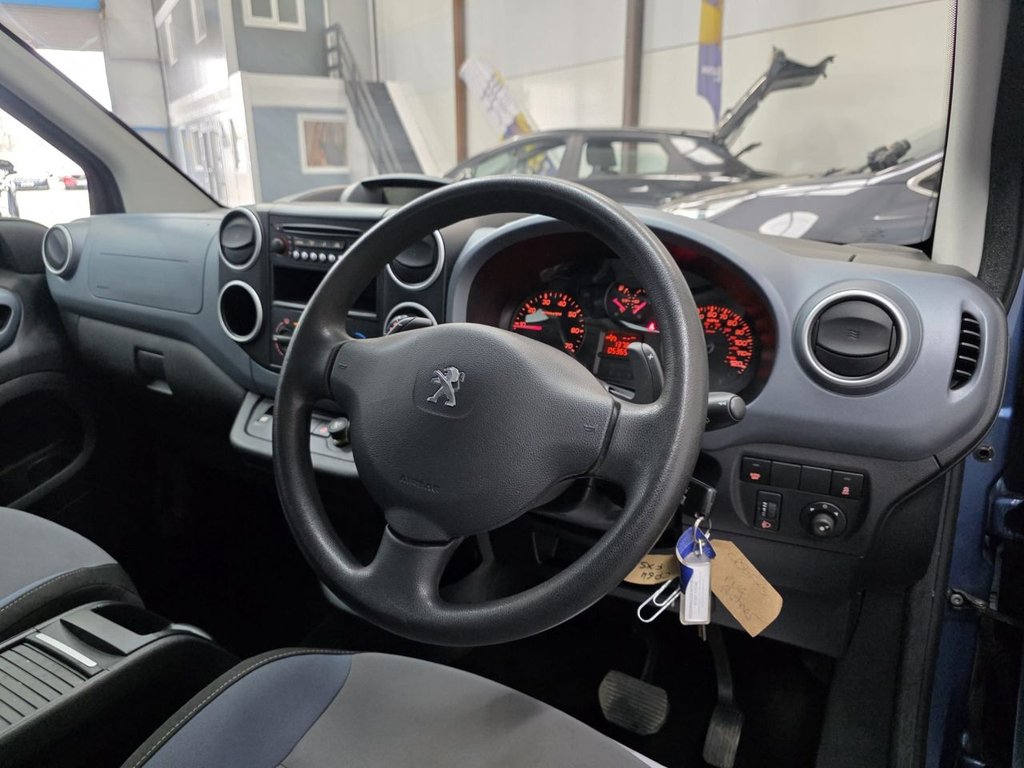 Used Peugeot Partner Tepee 2014 for sale - 77990890: Photo 15