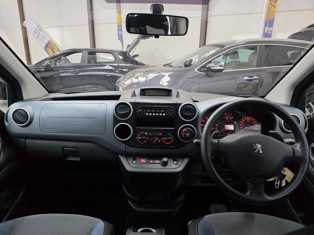 Used Peugeot Partner Tepee 2014 for sale - 77990890: Photo 21