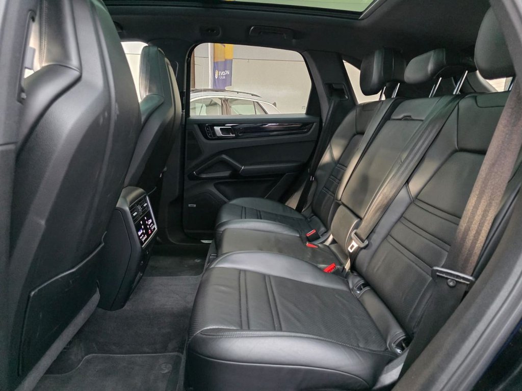 Used Porsche Cayenne 2018 for sale - 76654909: Photo 31