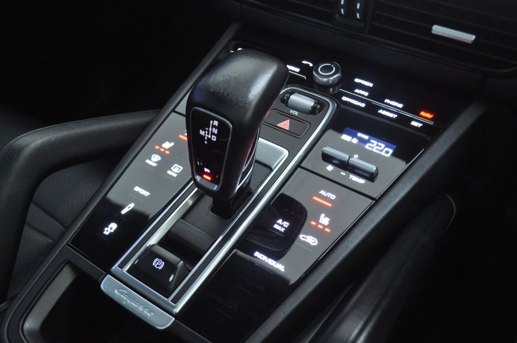 Used Porsche Cayenne 2018 for sale - 76654909: Photo 37