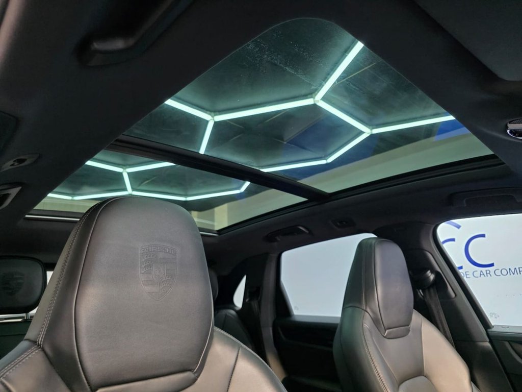 Used Porsche Cayenne 2018 for sale - 76654909: Photo 44