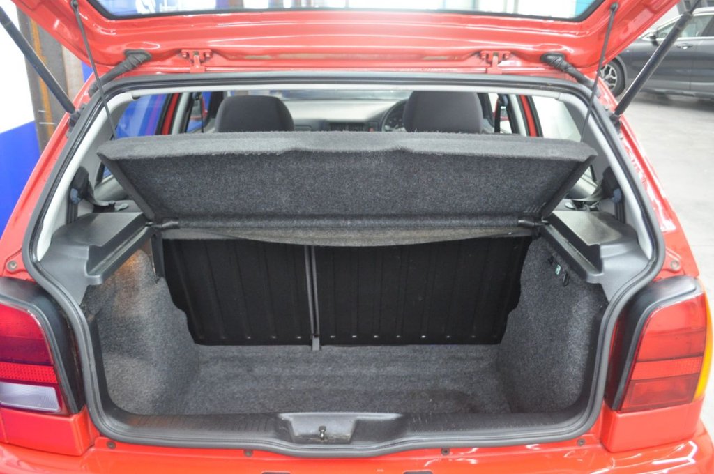 Used Volkswagen Polo 1999 for sale - 76710730: Photo 11