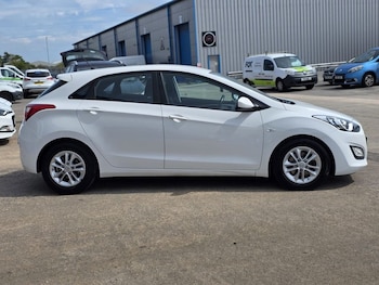 Used Hyundai i30 2015 for sale - 79530126: Photo