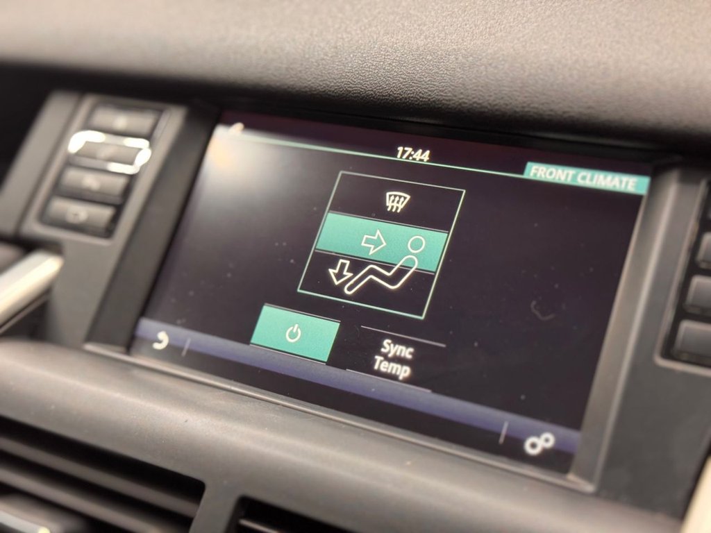 Used Land Rover Discovery Sport 2018 for sale - 77971517: Photo 32