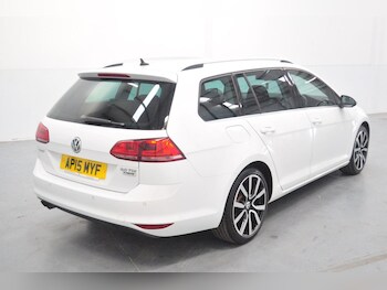 Used Volkswagen Golf 2015 for sale - 75528027: Photo