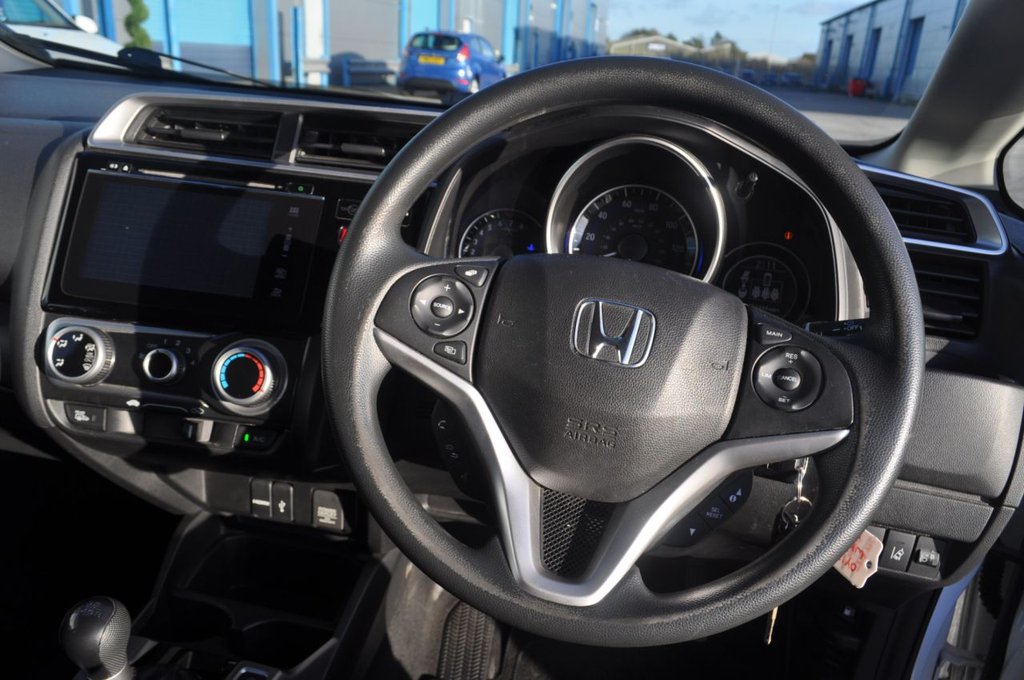 Used Honda Jazz 2017 for sale - 77048863: Photo 17