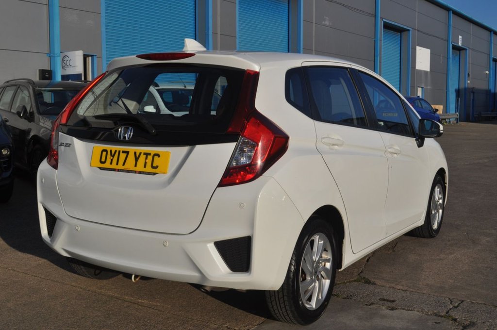 Used Honda Jazz 2017 for sale - 77048863: Photo 5