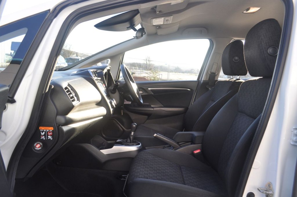 Used Honda Jazz 2017 for sale - 77048863: Photo 9