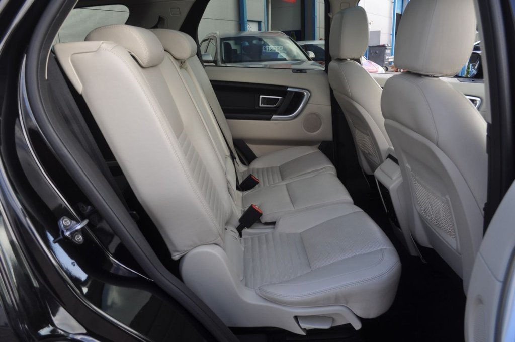 Used Land Rover Discovery Sport 2016 for sale - 76118499: Photo 13