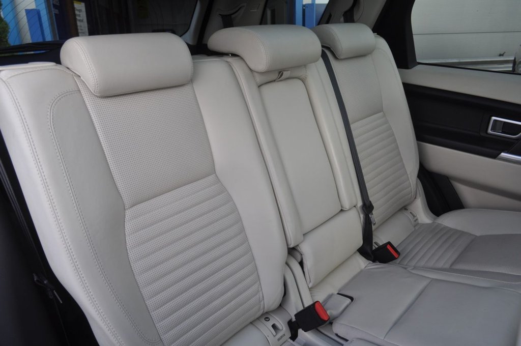 Used Land Rover Discovery Sport 2016 for sale - 76118499: Photo 14