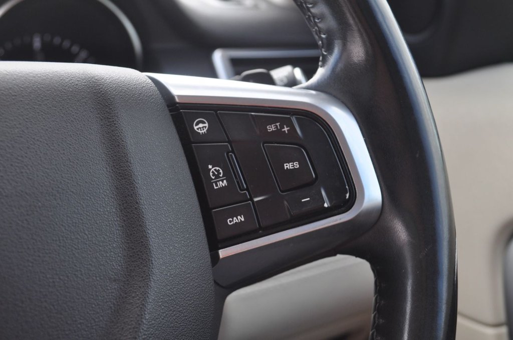 Used Land Rover Discovery Sport 2016 for sale - 76118499: Photo 45
