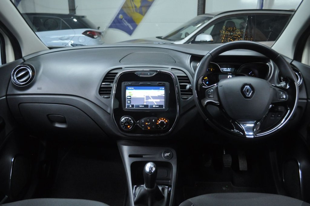 Used Renault Captur 2015 for sale - 77064935: Photo 17