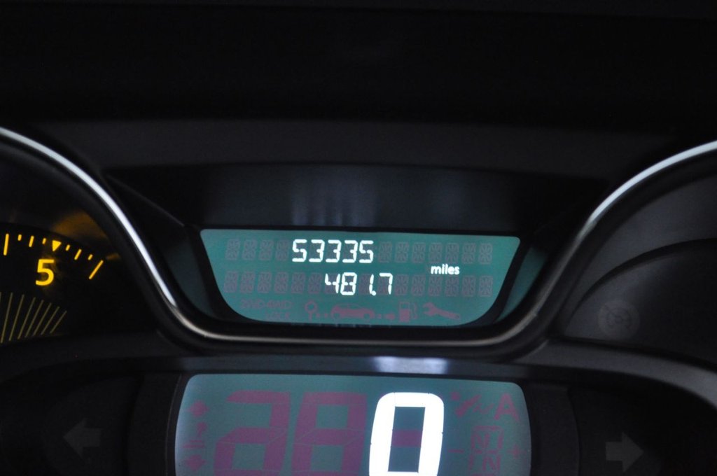 Used Renault Captur 2015 for sale - 77064935: Photo 25