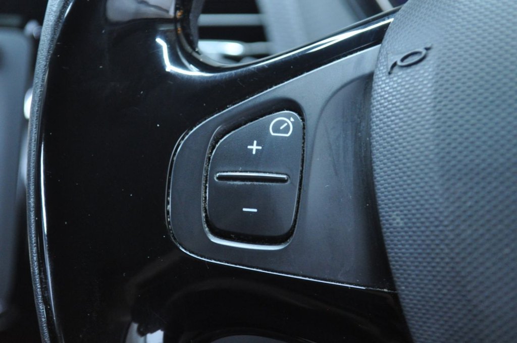 Used Renault Captur 2015 for sale - 77064935: Photo 36