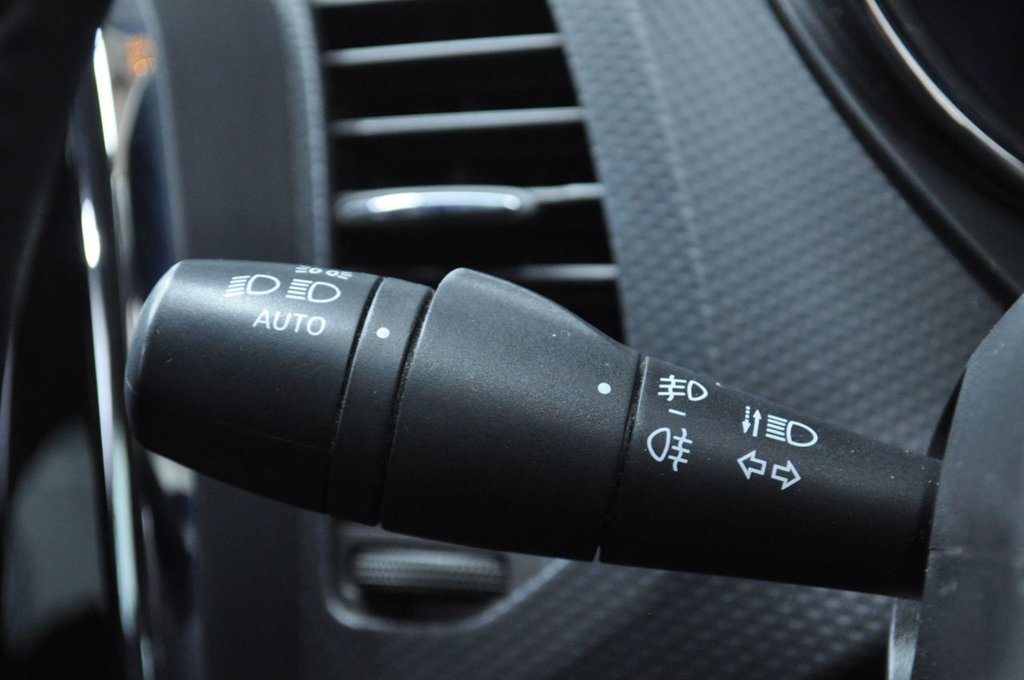 Used Renault Captur 2015 for sale - 77064935: Photo 39