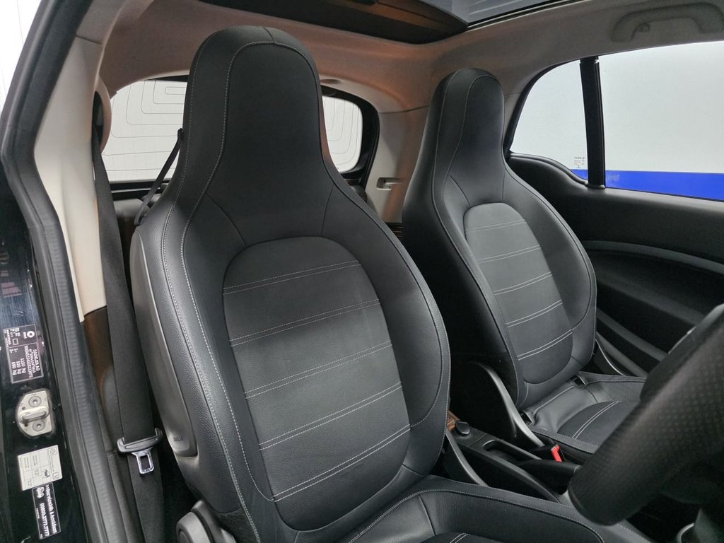 Used smart fortwo 2016 for sale - 77211897: Photo 18