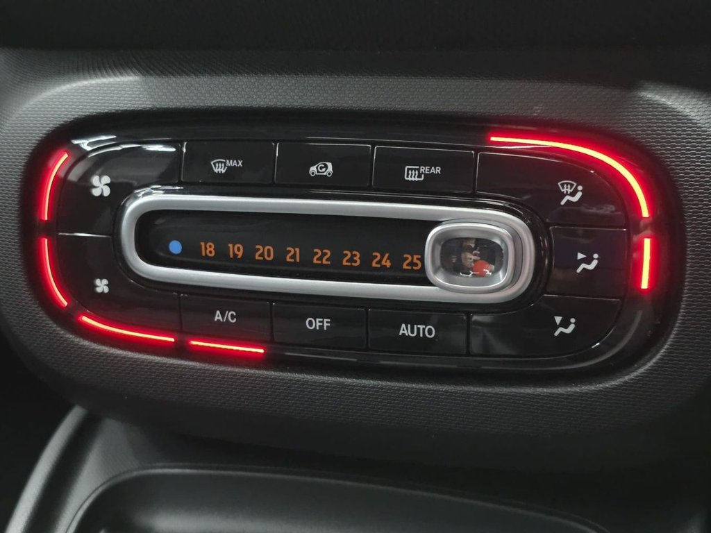 Used smart fortwo 2016 for sale - 77211897: Photo 29