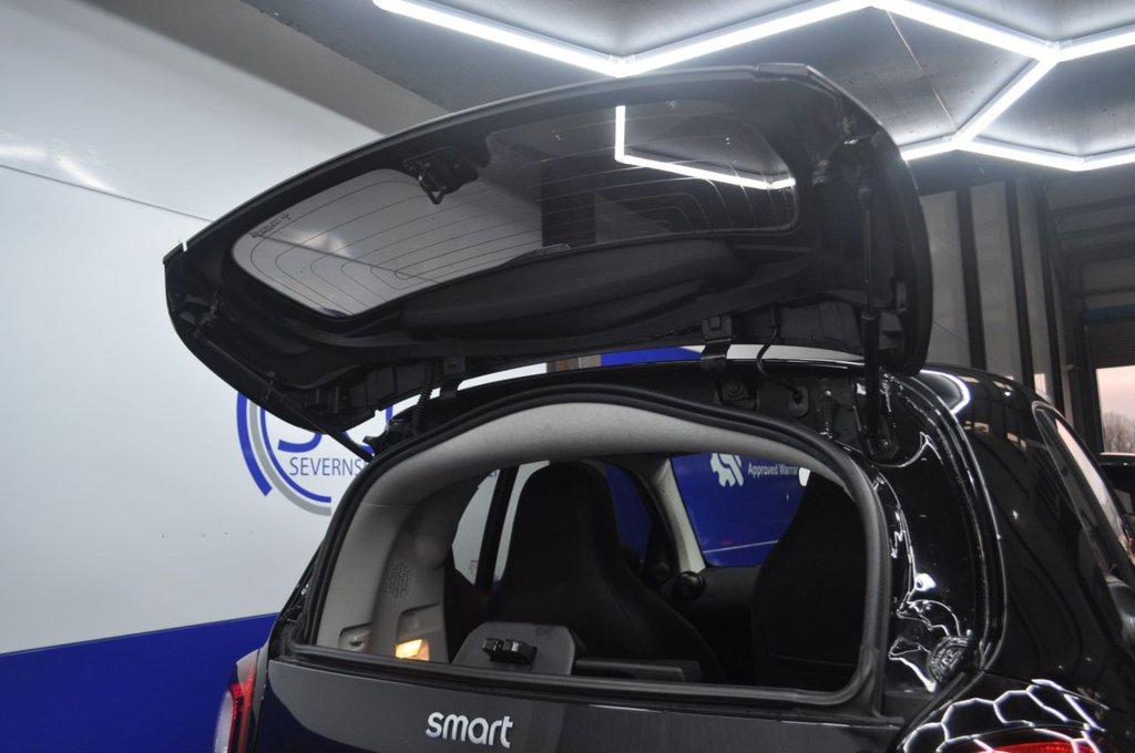 Used smart fortwo 2016 for sale - 77211897: Photo 6