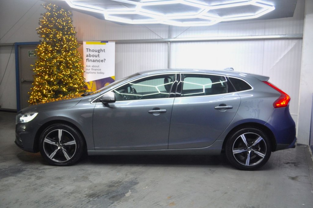 Used Volvo V40 2017 for sale - 76900391: Photo 12