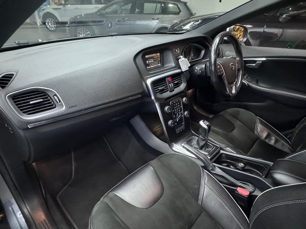 Used Volvo V40 2017 for sale - 76900391: Photo 21