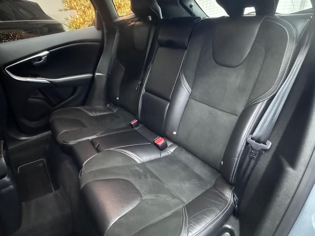 Used Volvo V40 2017 for sale - 76900391: Photo 25