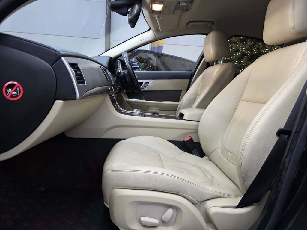 Used Jaguar XF 2012 for sale - 76934719: Photo 17