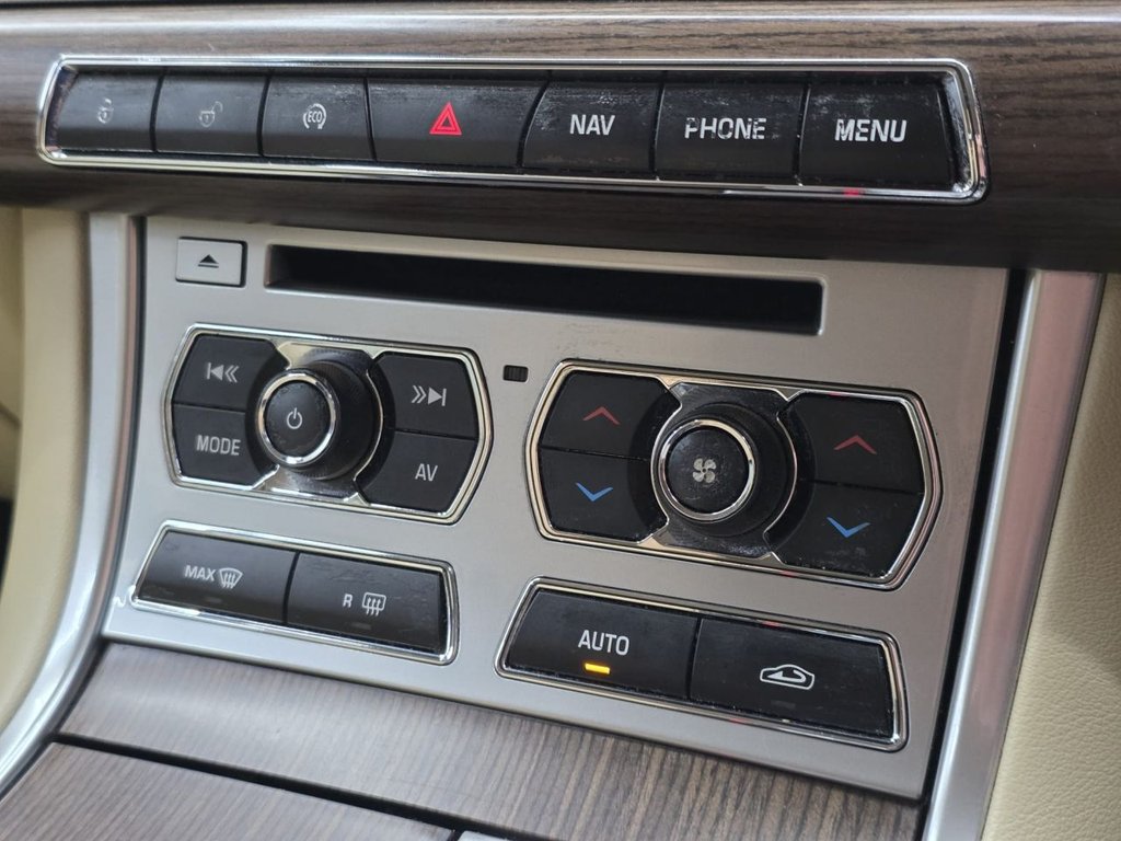 Used Jaguar XF 2012 for sale - 76934719: Photo 22