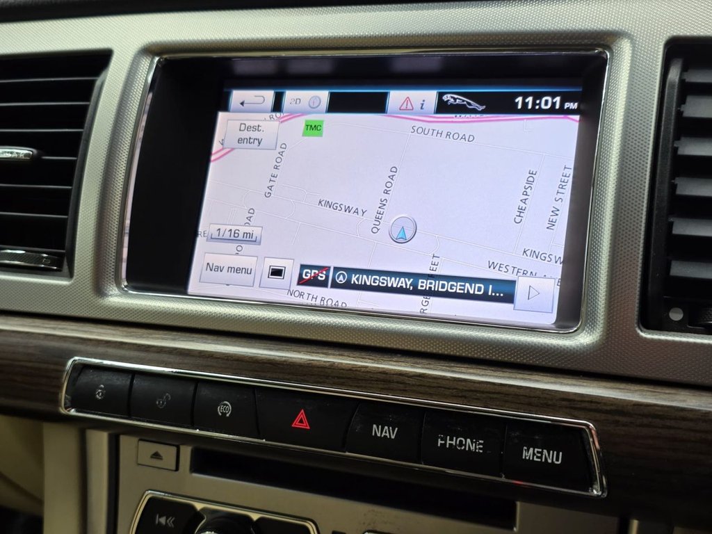 Used Jaguar XF 2012 for sale - 76934719: Photo 24