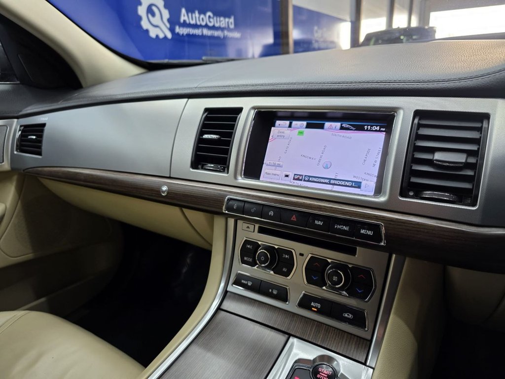 Used Jaguar XF 2012 for sale - 76934719: Photo 31