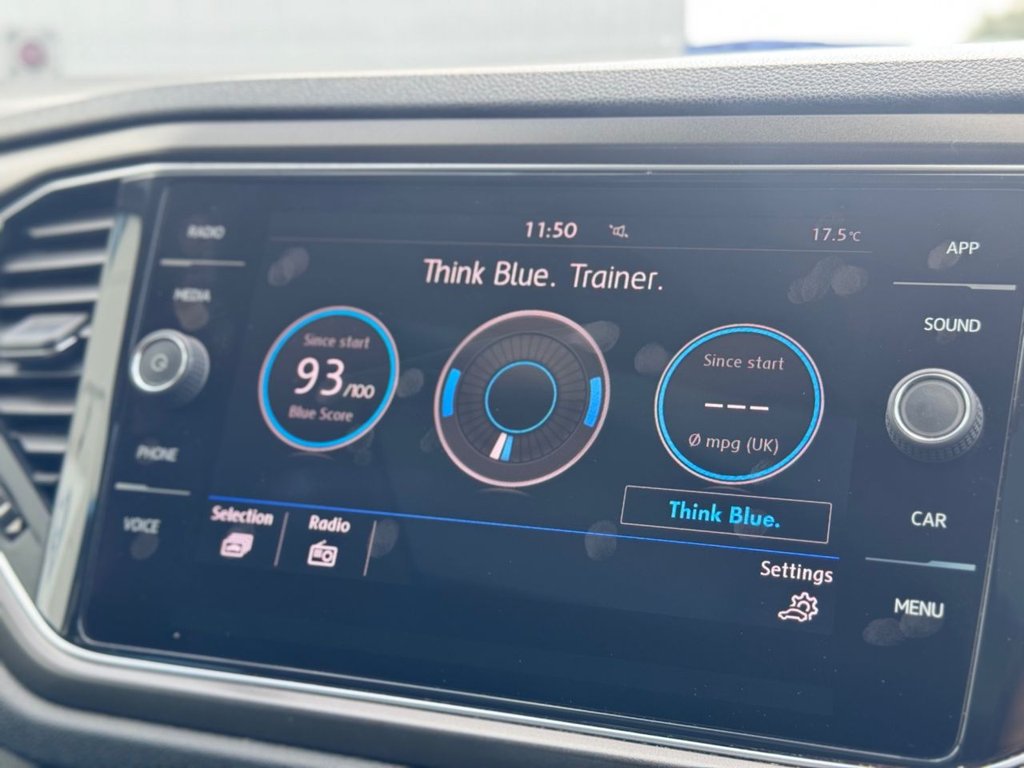 Used Volkswagen T-Roc 2018 for sale - 75937021: Photo 31