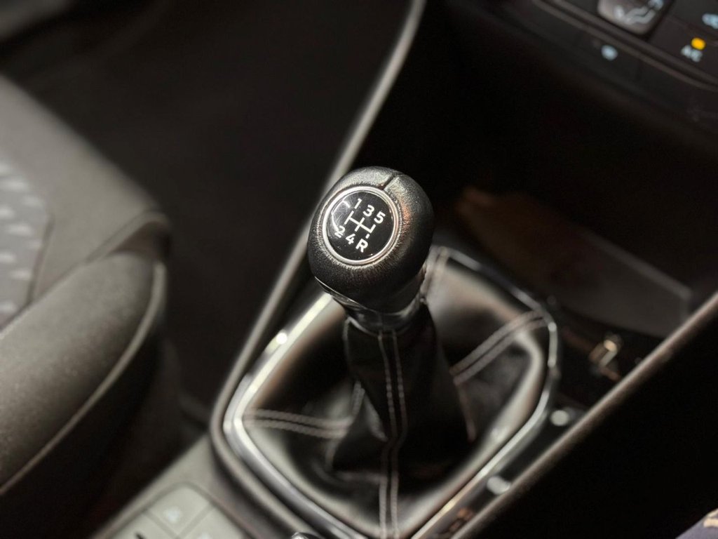 Used Ford Fiesta 2017 for sale - 77088888: Photo 20