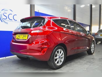 Used Ford Fiesta 2017 for sale - 77088888: Photo