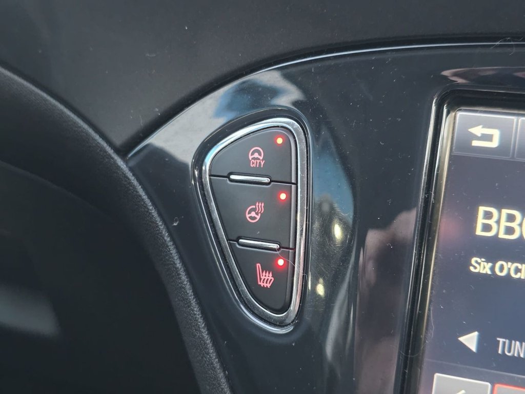 Used Vauxhall Corsa 2015 for sale - 78049575: Photo 19