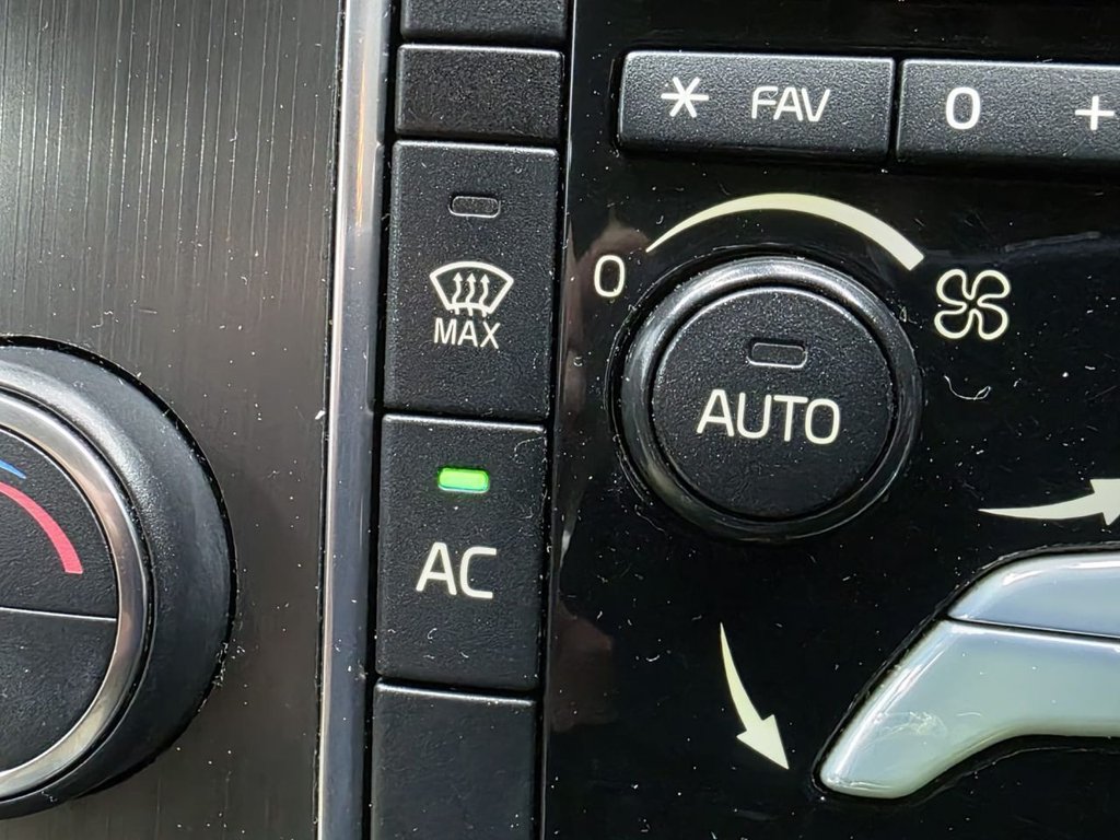 Used Volvo S60 2011 for sale - 76999224: Photo 31