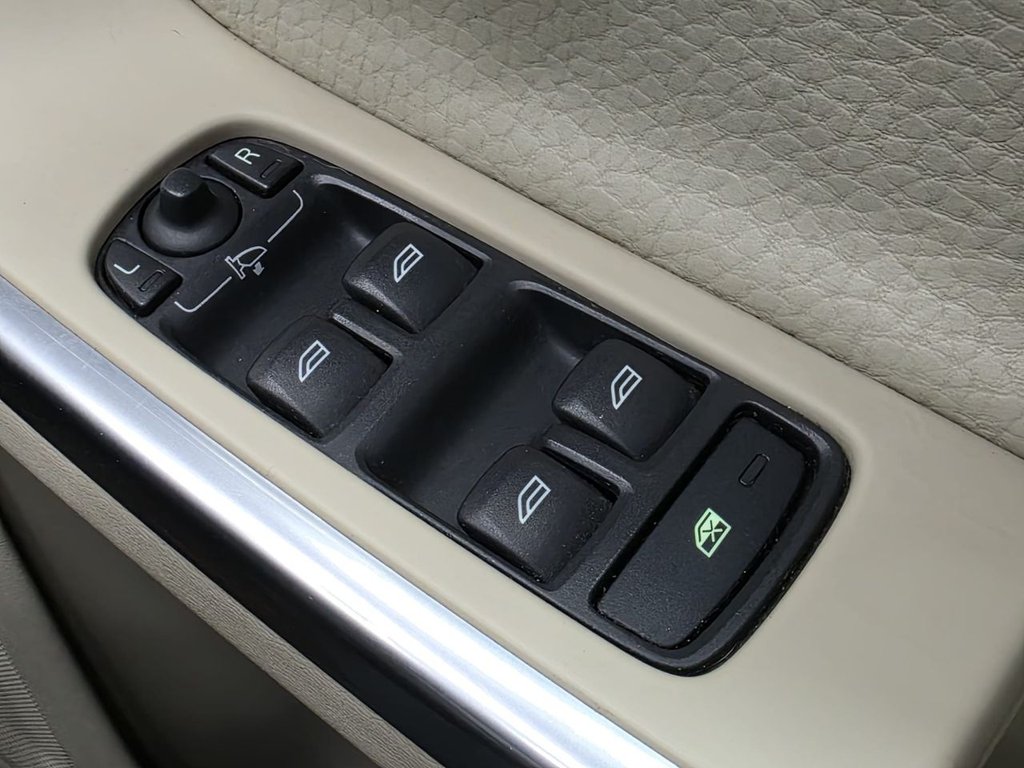 Used Volvo S60 2011 for sale - 76999224: Photo 43