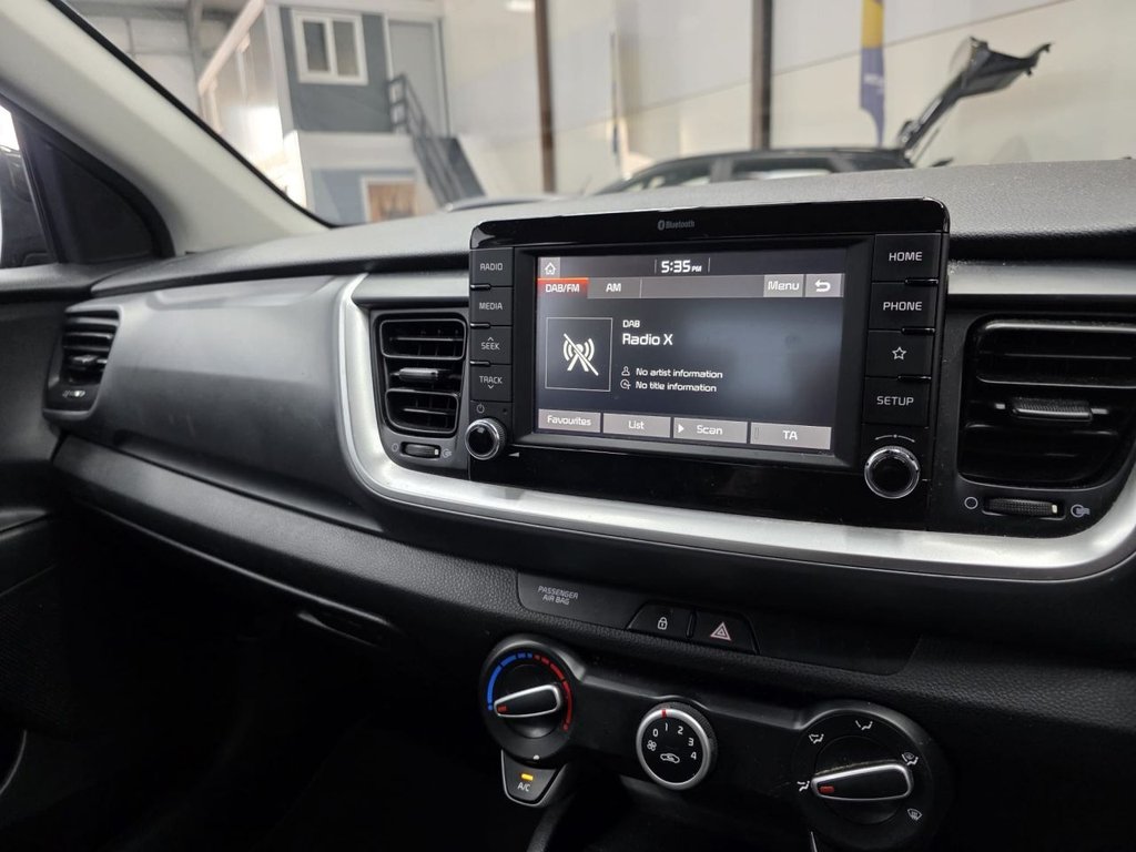 Used Kia Stonic 2018 for sale - 77959815: Photo 26