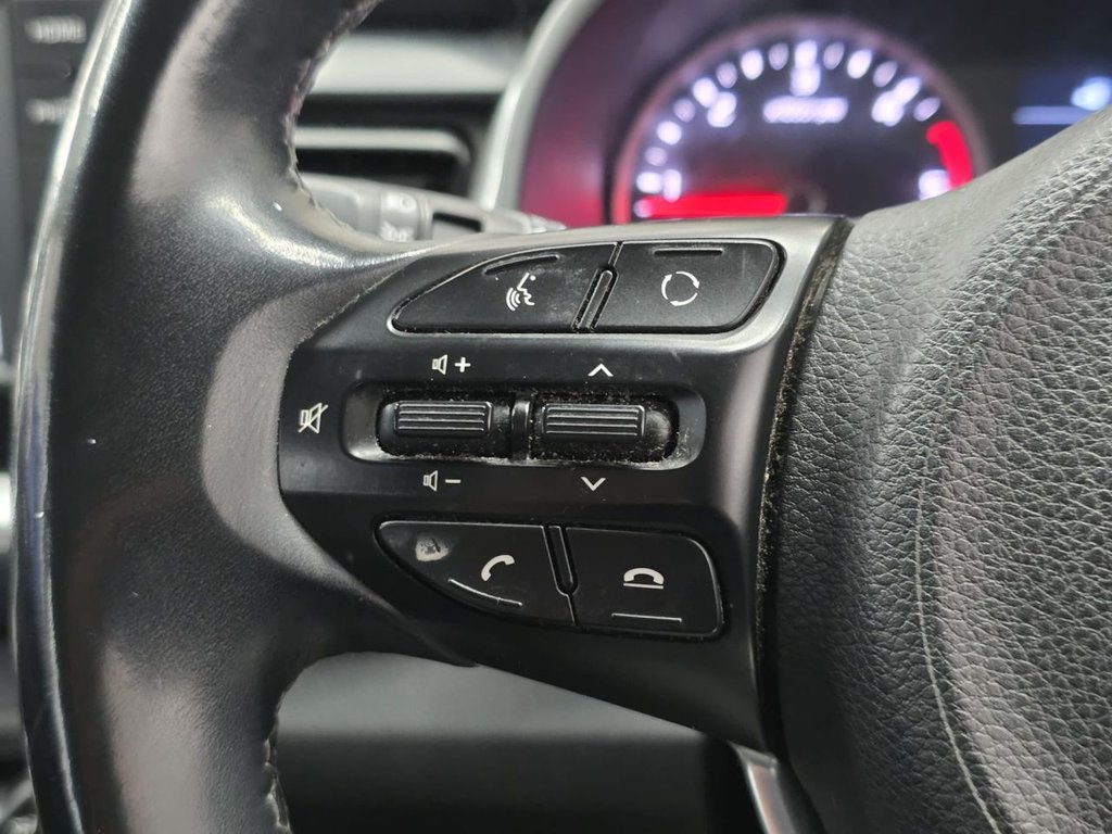 Used Kia Stonic 2018 for sale - 77959815: Photo 27