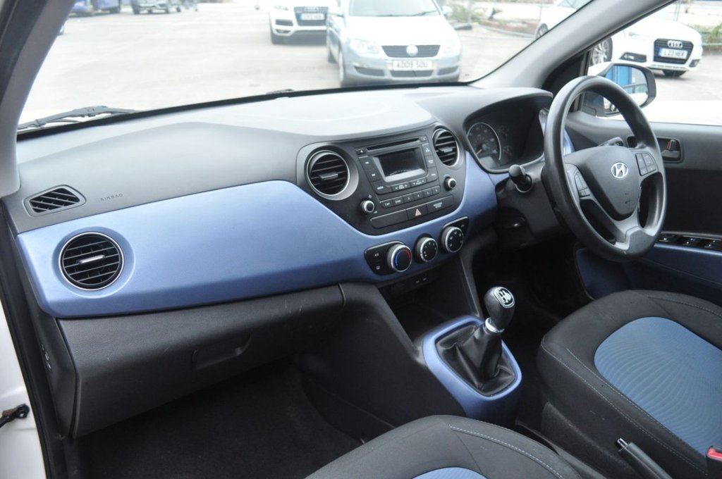 Used Hyundai i10 2014 for sale - 76569980: Photo 12