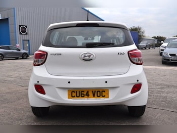 Used Hyundai i10 2014 for sale - 76569980: Photo