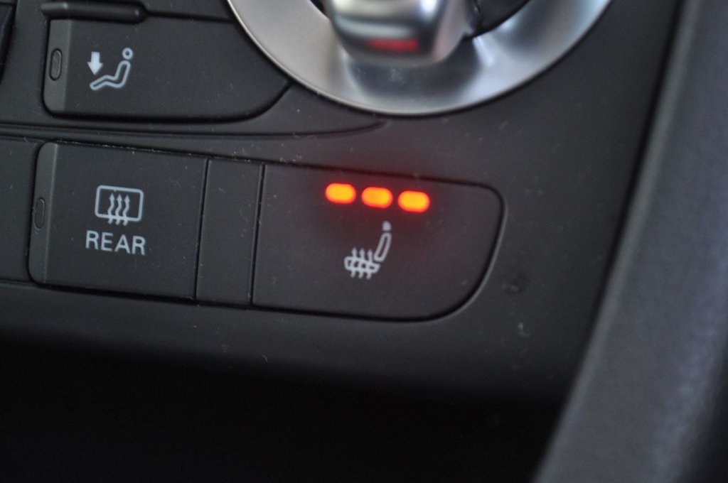 Used Audi Q3 2013 for sale - 76520702: Photo 27