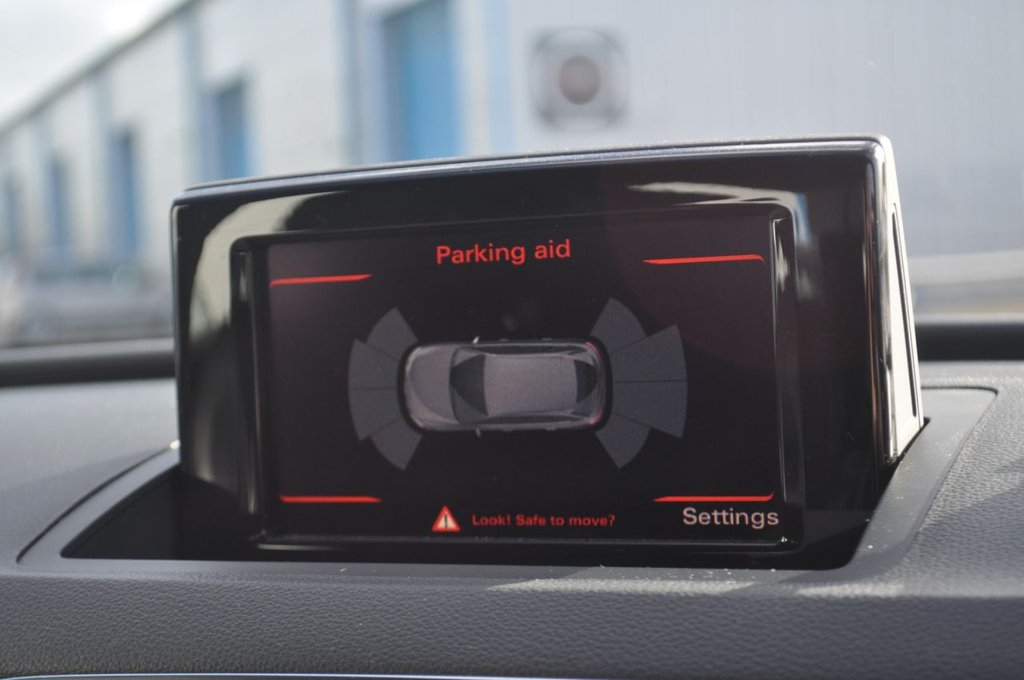 Used Audi Q3 2013 for sale - 76520702: Photo 35